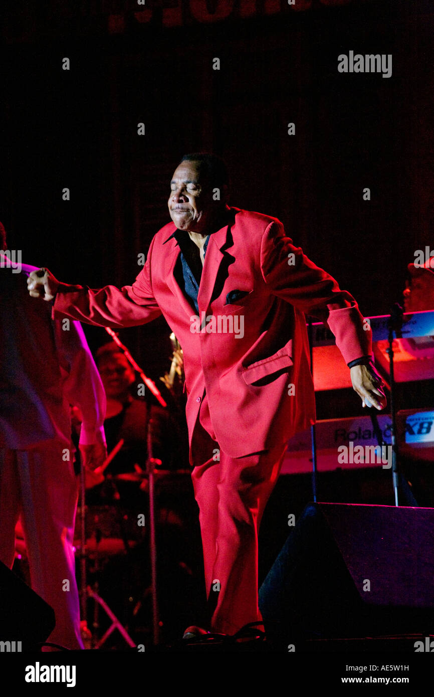 GENE CHANDLER sings with the 4 KINGS OF RHYTHM BLUES at the MONTEREY