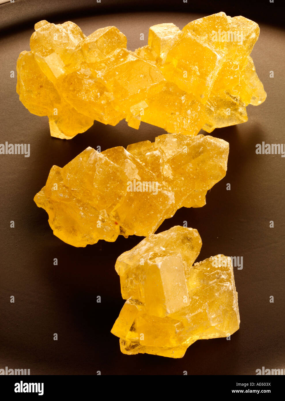 CRYSTALLIZED SUGAR WITH SAFFRON Stock Photo - Alamy