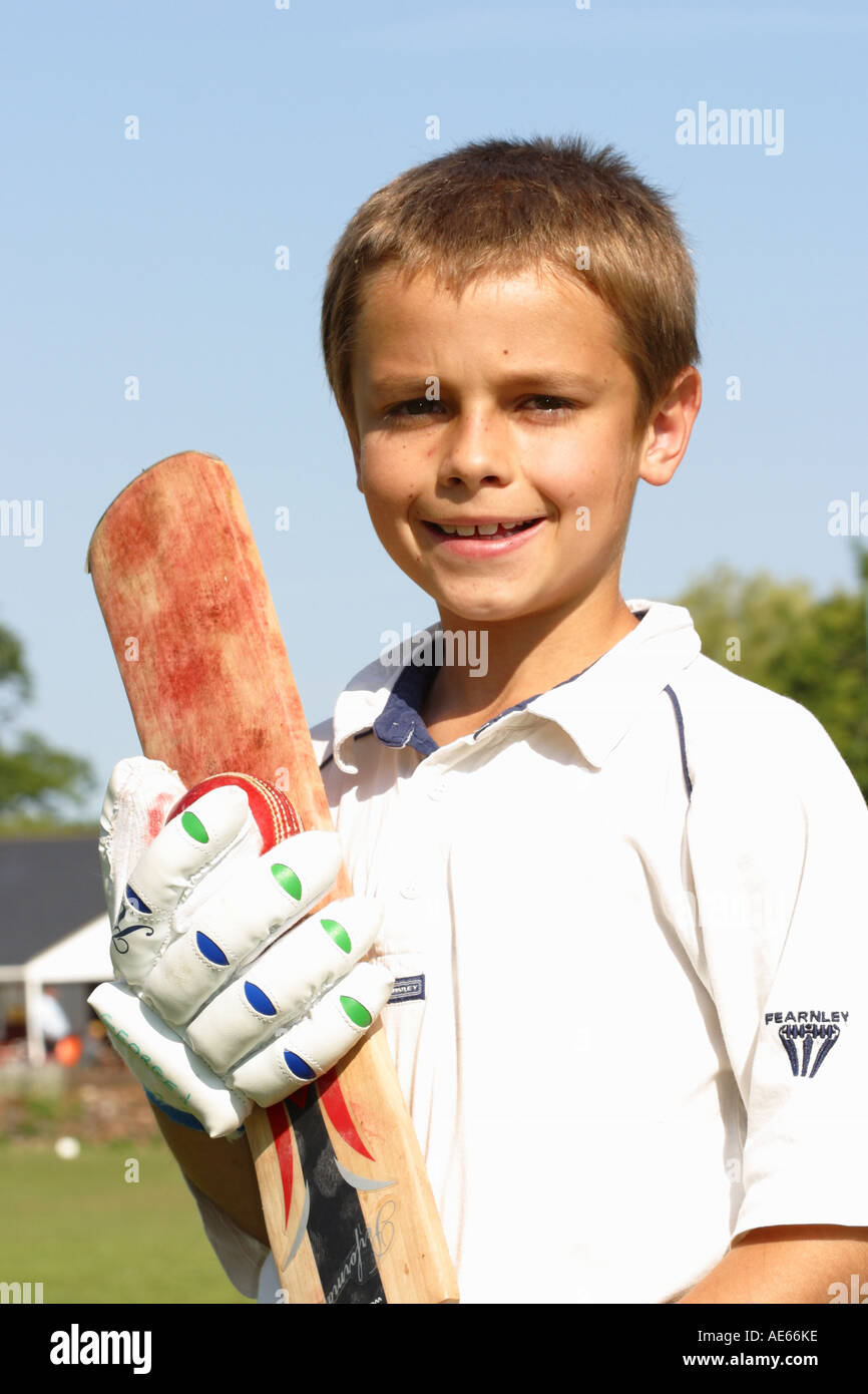 Cricket boy england hires stock photography and images Alamy
