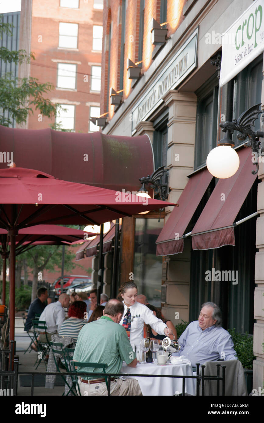 Cleveland Ohio,Warehouse District,Johnny's Downtown,restaurant