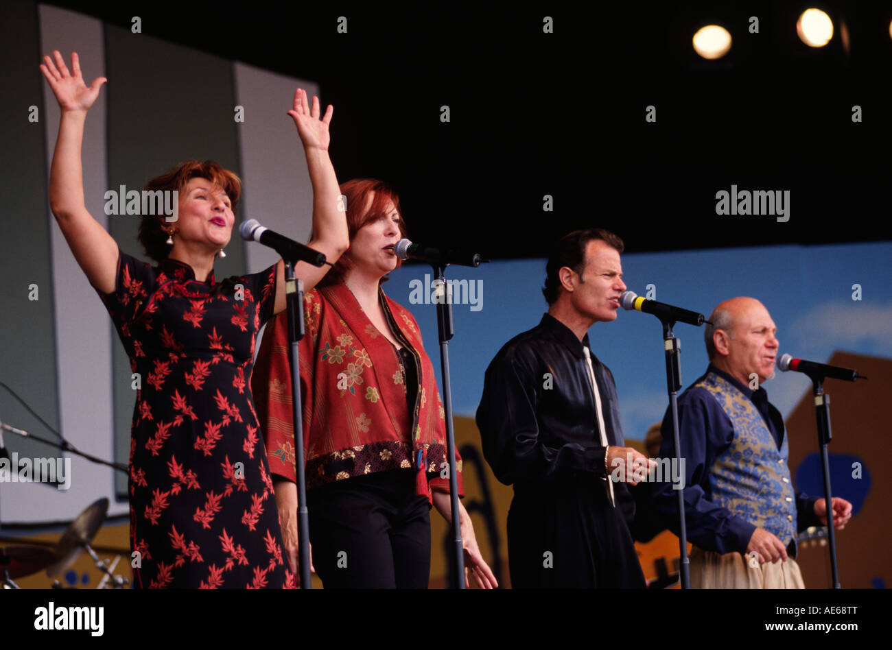 CHERYL BENTYNE JANIS SEGAL TIM HAUSER and ALAN PAUL sing for MANHATTAN ...