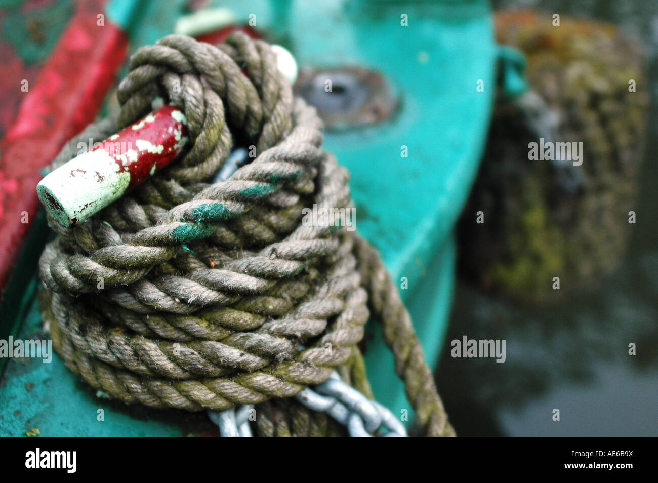 Rope tied to a cleat on a London canal boat Stock Photo