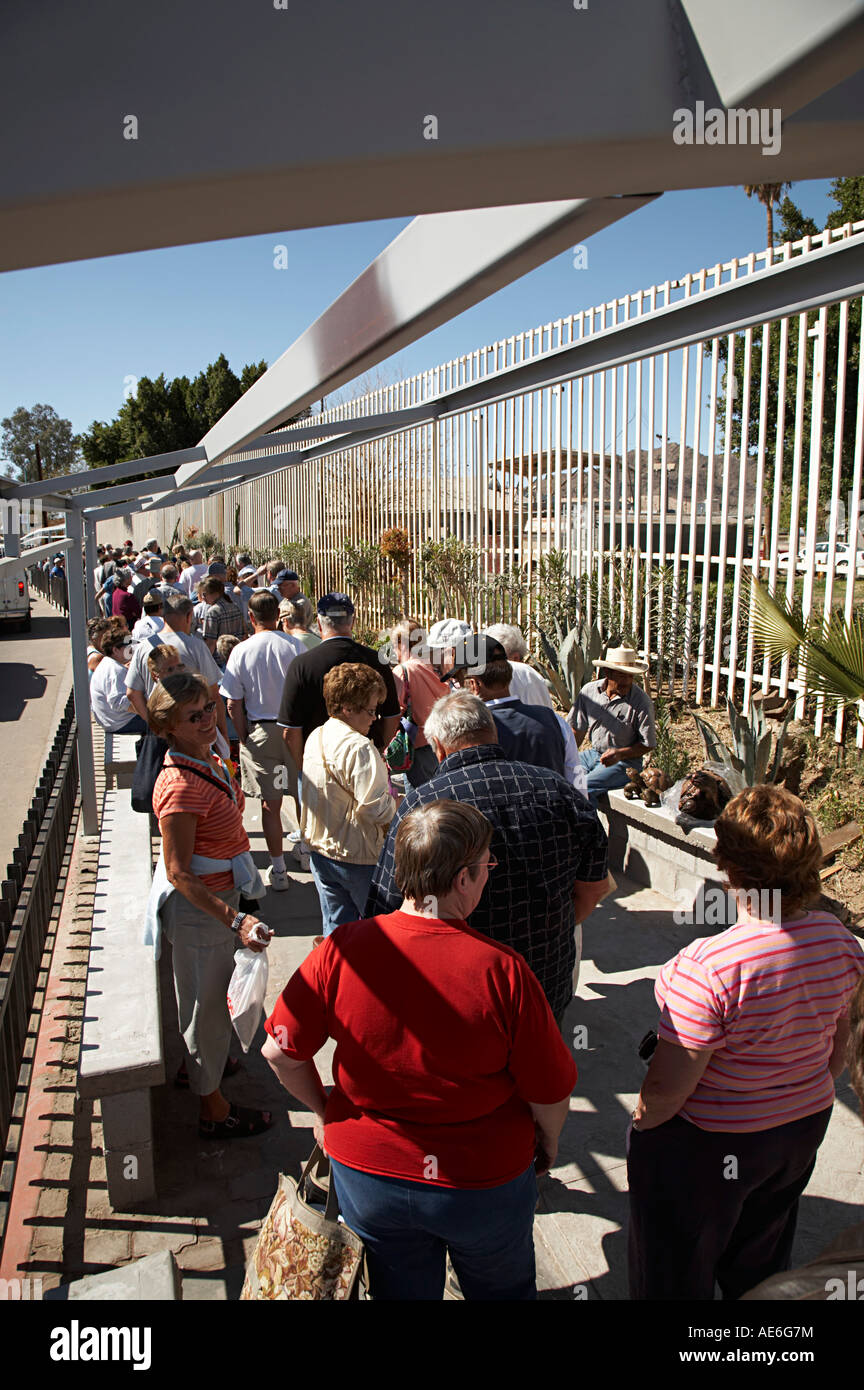 Lineup for US customs Los Algodones Mexico to Andrade California Stock