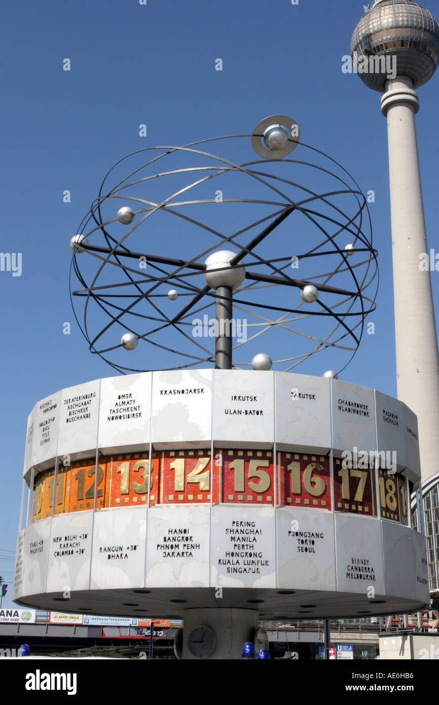 The world clock hi-res stock photography and images - Alamy