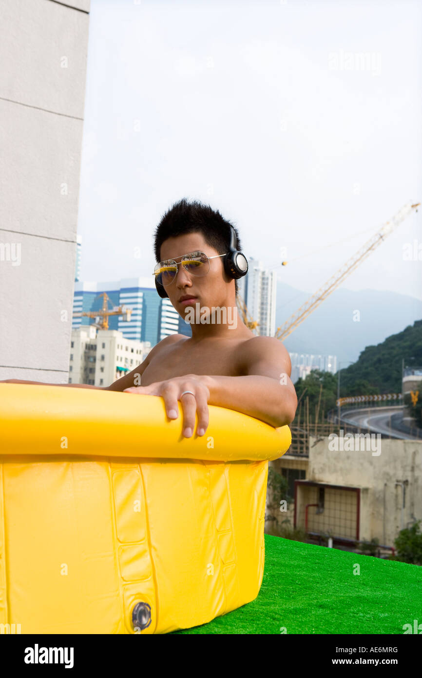 Inflatable pool rooftop hires stock photography and images Alamy
