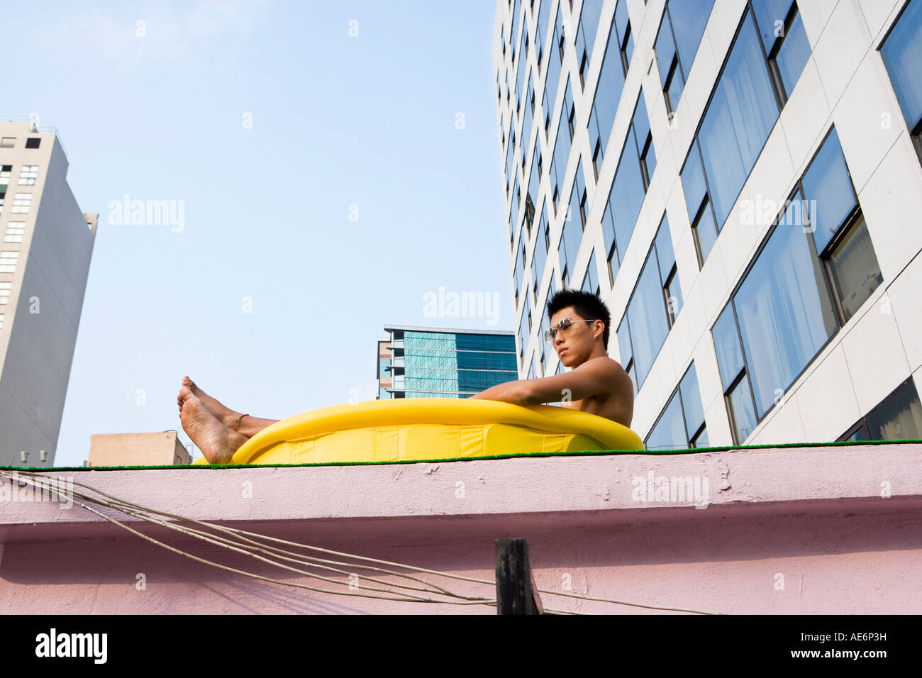 Inflatable pool rooftop hires stock photography and images Alamy