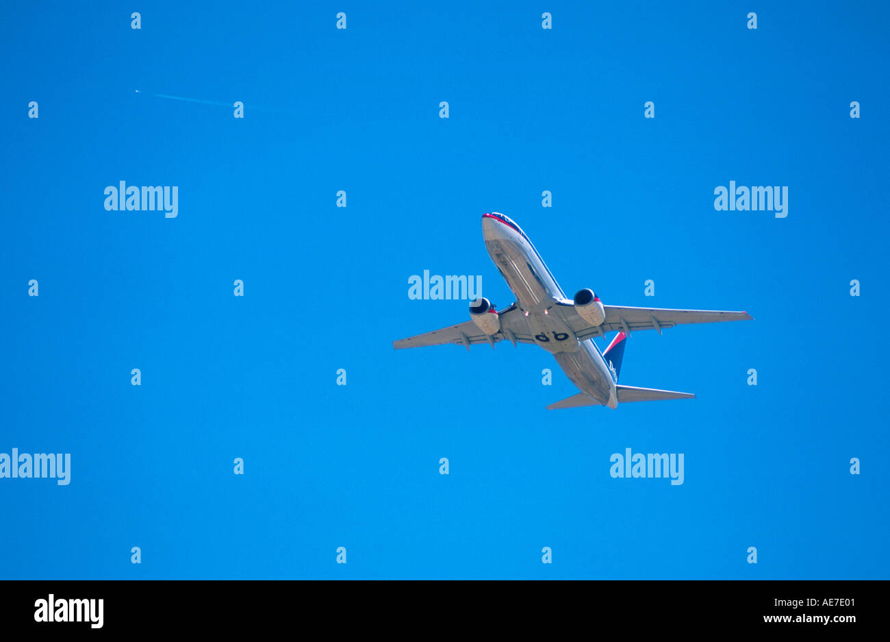 Boeing 737 in flight Stock Photo - Alamy