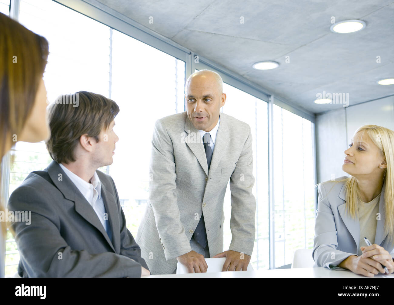 Women ceo business meeting hi-res stock photography and images - Alamy