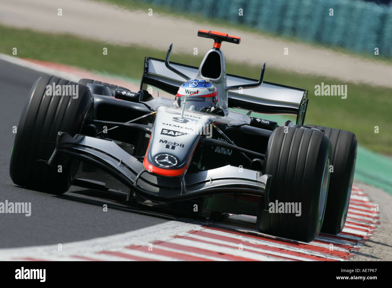 kimi raikkonen mclaren mercedes