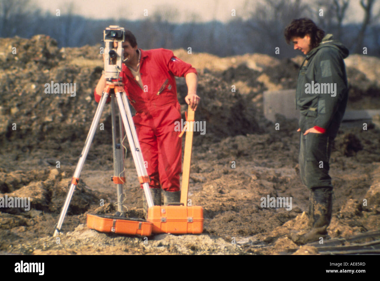 Surveyors tripod hi-res stock photography and images - Alamy