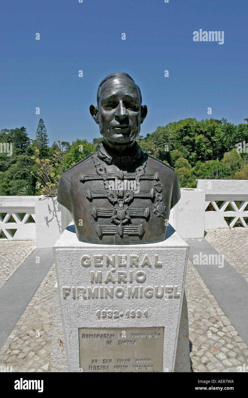 Bust of General Mario Firmino Miguel, Commander in Chief of the Portuguese army from 1987 - 1991. Stock Photo