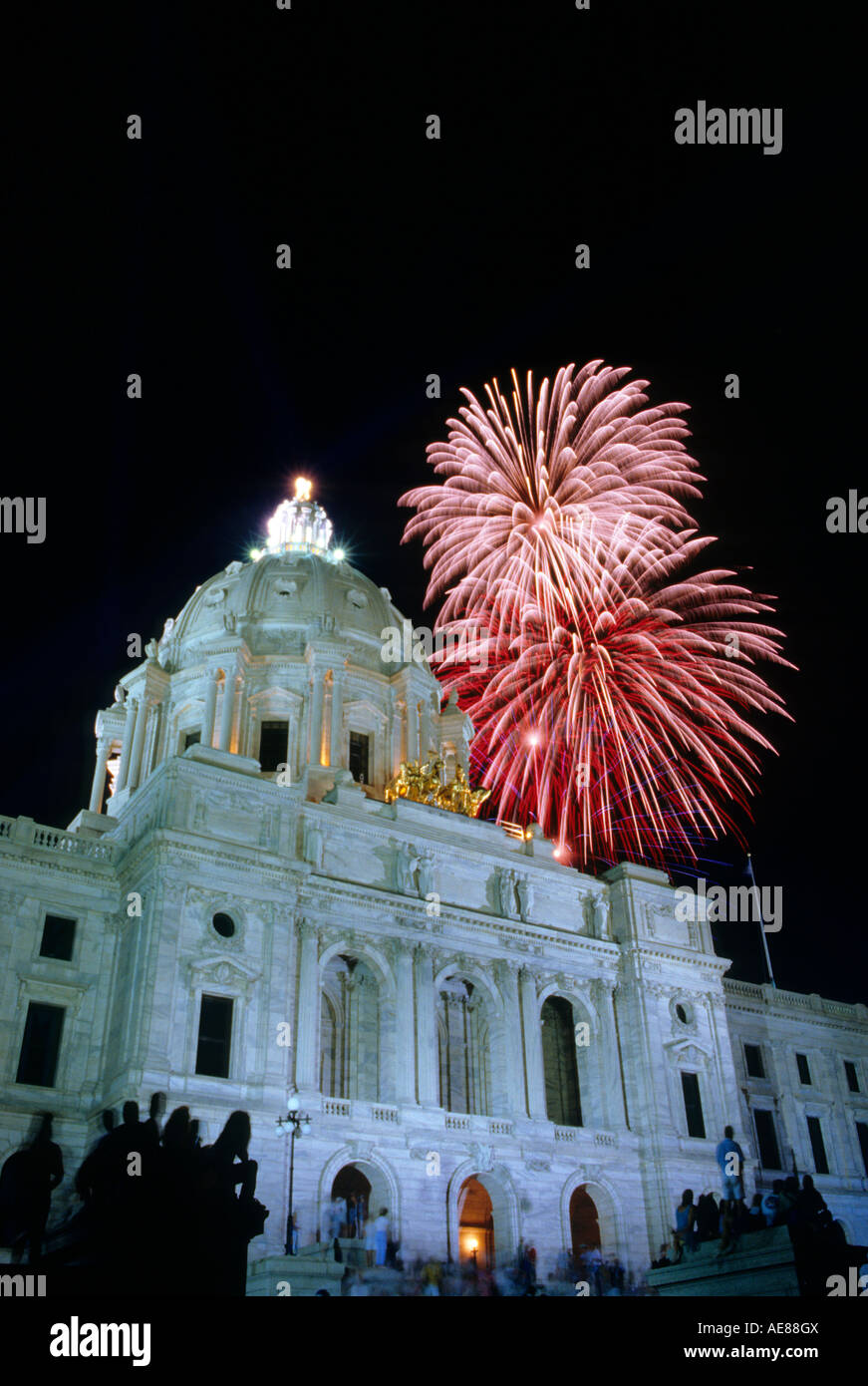 4th of july minneapolis st paul