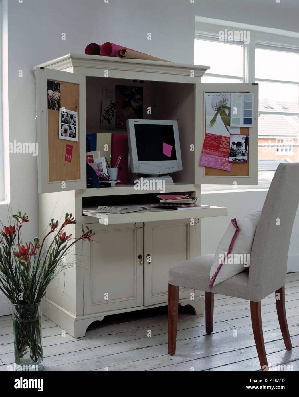 Office interiors hi-res stock photography and images - Alamy