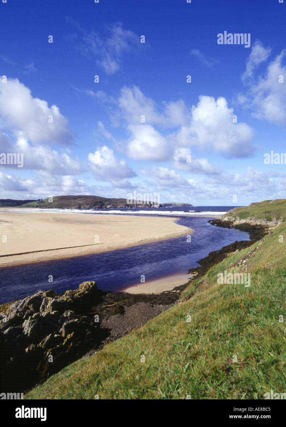 dh  BETTYHILL SUTHERLAND Mouth of highland River Naver and Torrisdale Bay sandy beach scotland highlands sea blue sky white sands Stock Photo