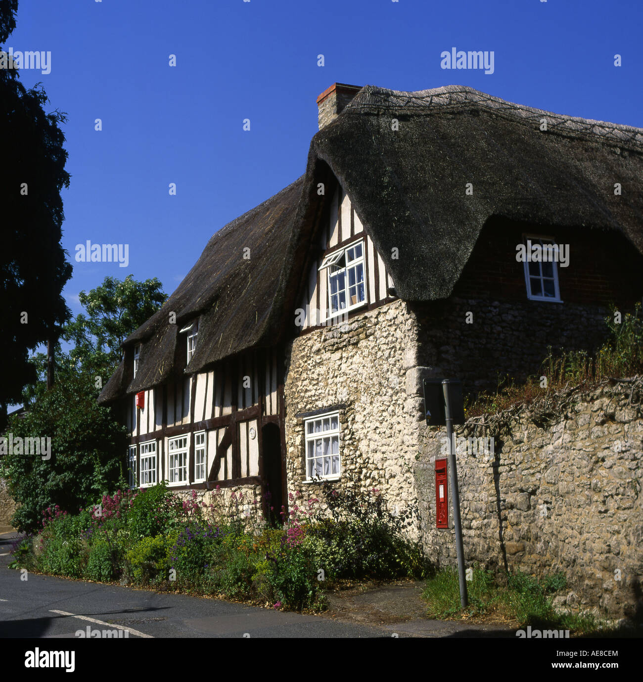 Stone and half timbered Cottage at South Hinksey Oxford England Stock