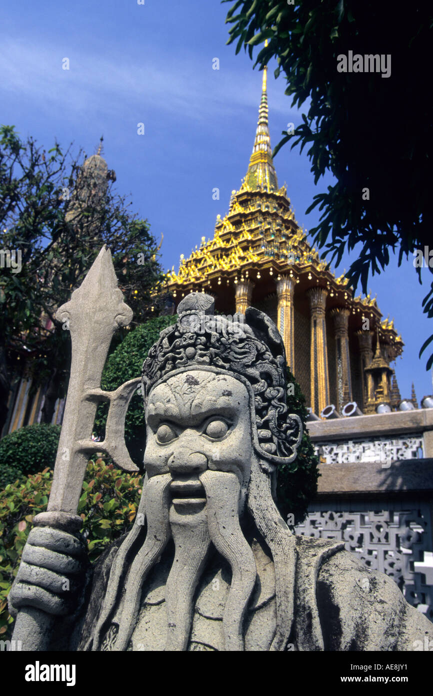 Statue at Grand Palace, Bangkok, Thailand Stock Photo - Alamy