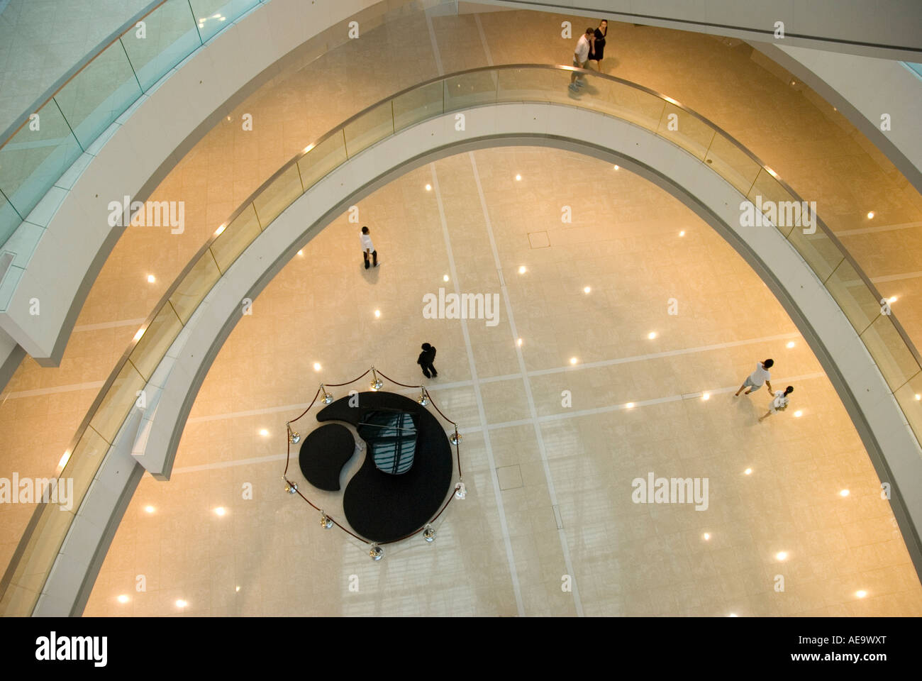 Hong kong shopping mall lobby hi-res stock photography and images - Alamy