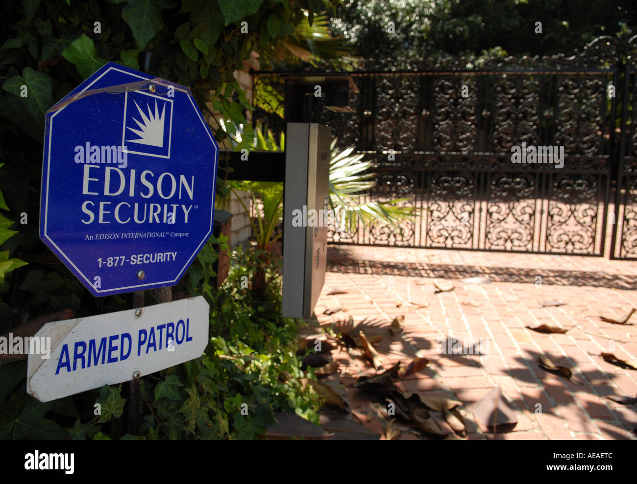 Gated communities los angeles hires stock photography and images Alamy