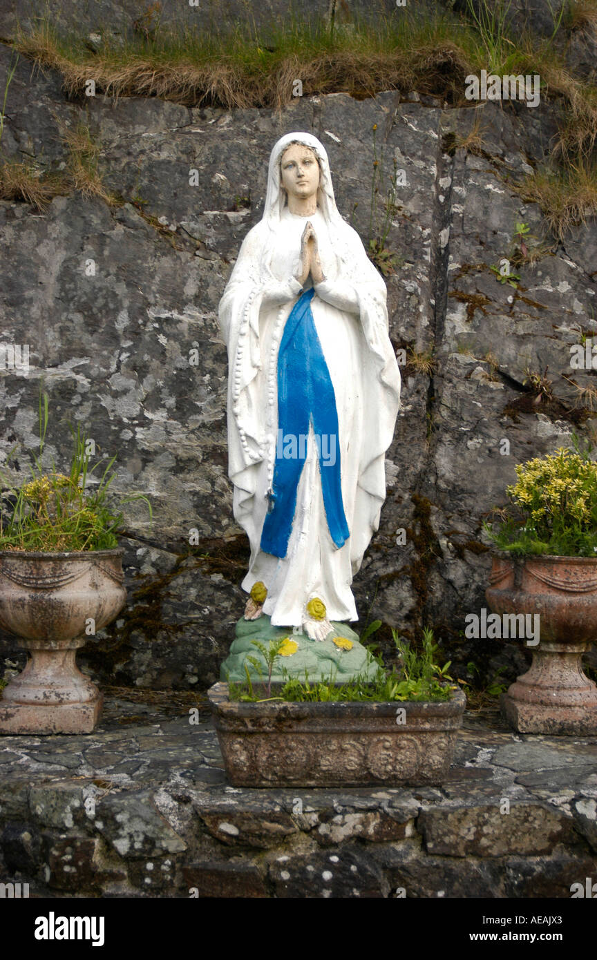 roadside catholic shrine to the virgin mary in Goleen , County Cork, Ireland Stock Photo
