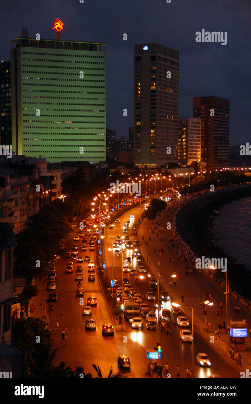 Marine Drive with traffic and Air India building at night in Mumbai ...