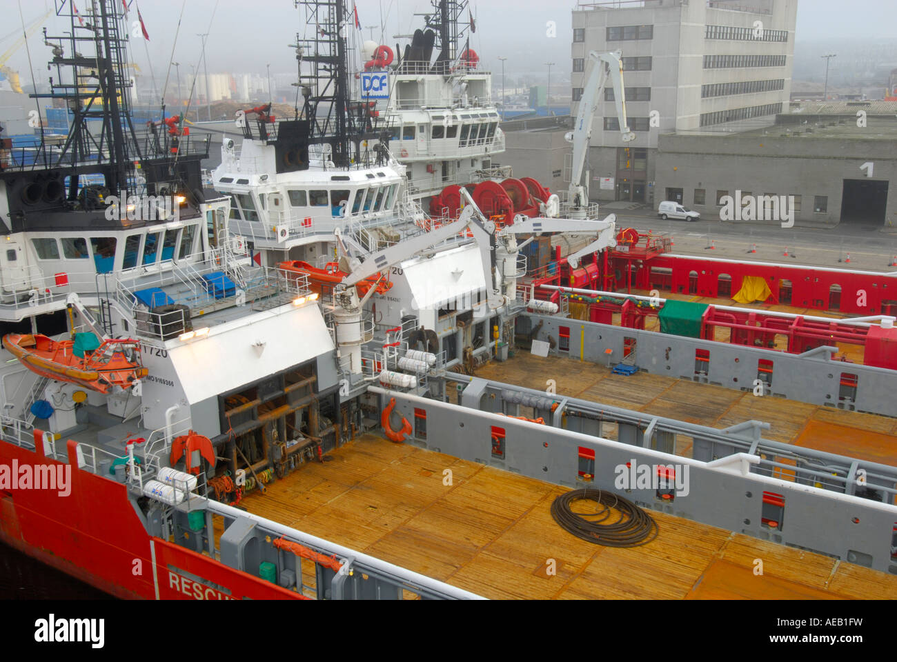 oil-rig-supply-vessels-in-aberdeen-docks-on-the-north-east-of-scotland