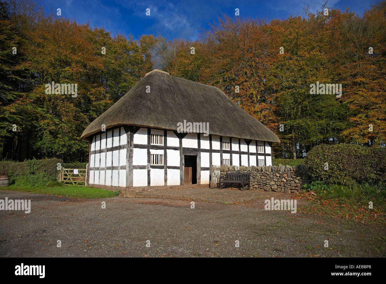 Timber Framed Thatched Cottage Museum Of Welsh Life St Fagans