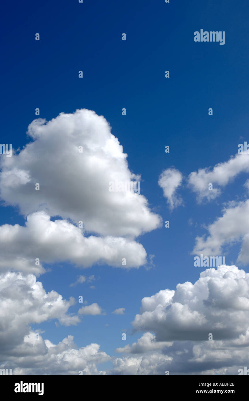 Cumulus cloud formations Stock Photo - Alamy