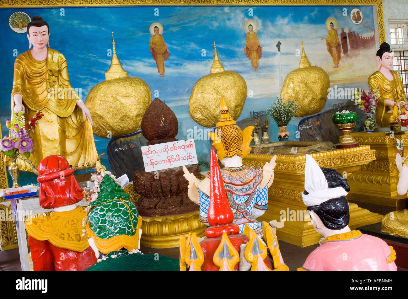 Idols worshiping idols Stock Photo Alamy