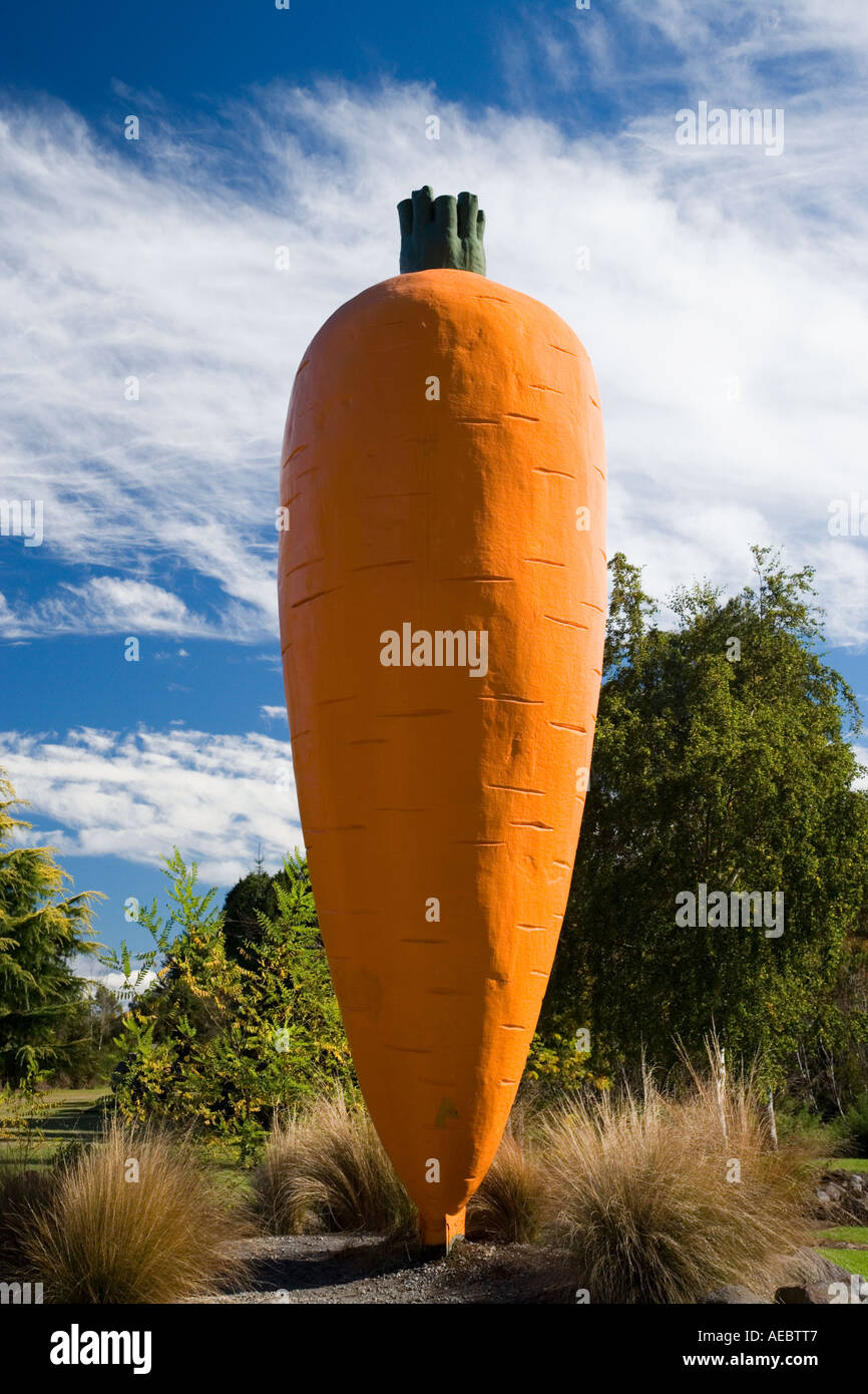 Giant Carrot Statue Ohakune Central Plateau North Island New Zealand