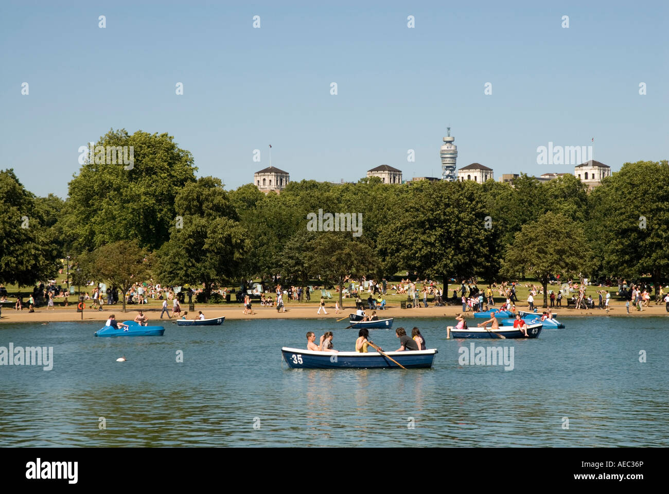 Boats on the Serpentine in Hyde Park, London, England, UK Stock Photo