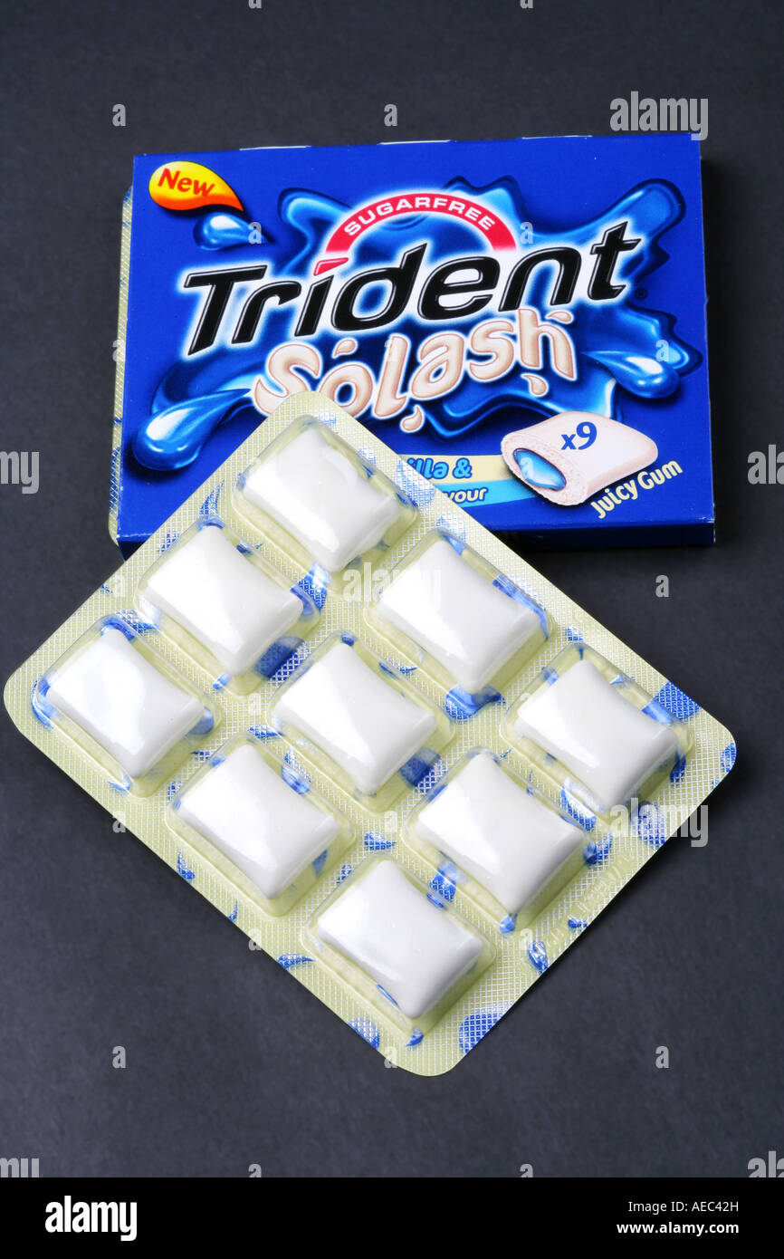 Vanilla mint and splash chewing gum pack packet trident hi-res stock  photography and images - Alamy