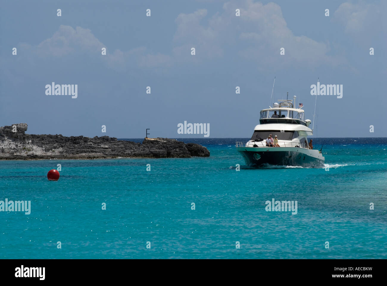 Boat in Hawk's Nest Marina, Hawk's Nest, Cat Island Stock Photo Alamy