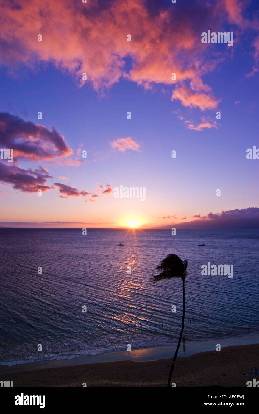 Sunset kaanapali maui hawaii hi-res stock photography and images - Alamy