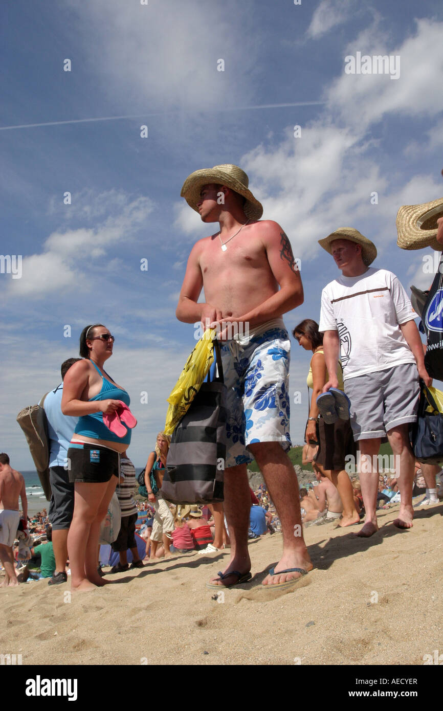 Holidaymakers Newquay Fistral Beach Cornwall UK Stock Photo - Alamy