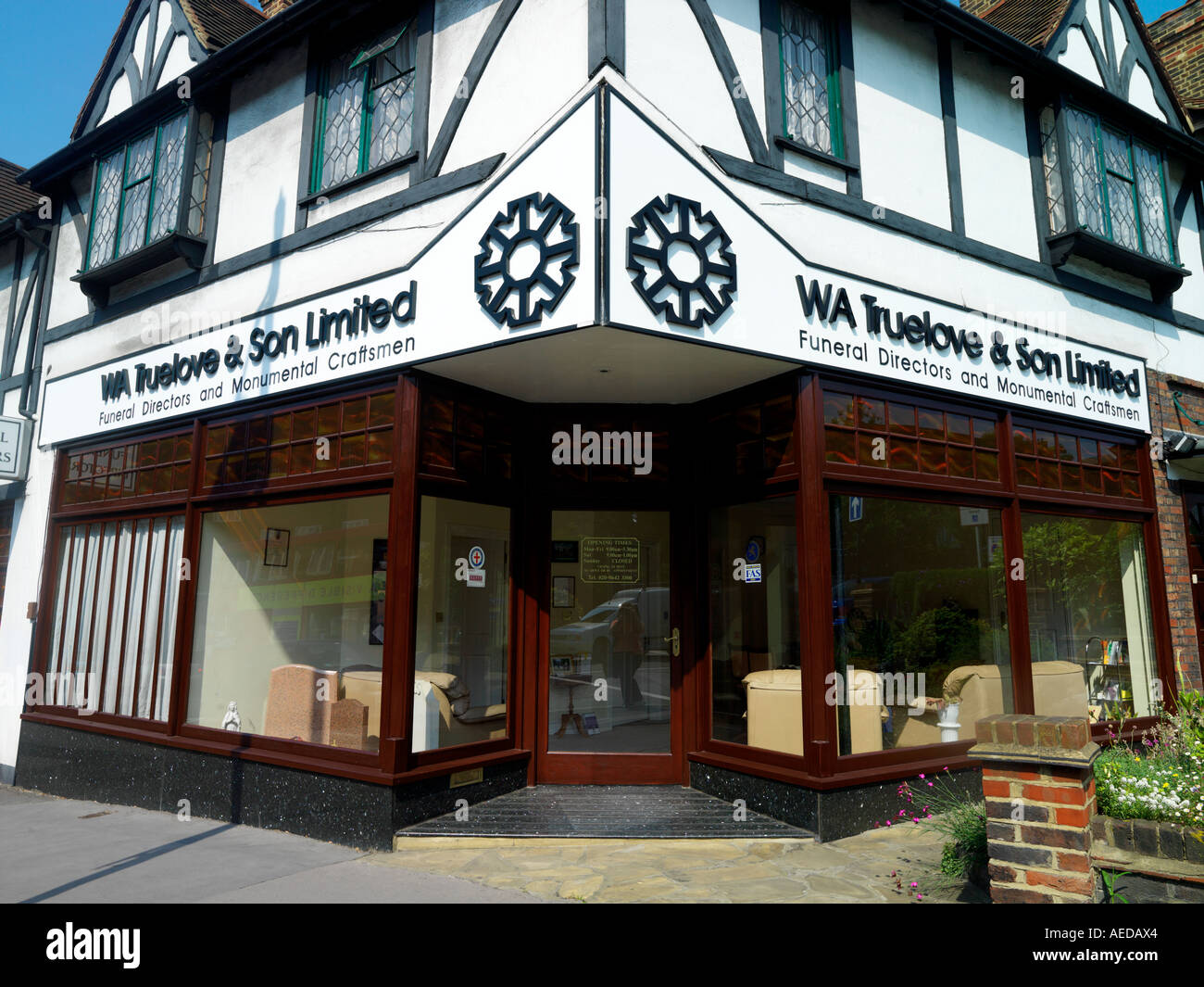 Family Business Undertakers Funeral Parlour Truelove and Son in Cheam