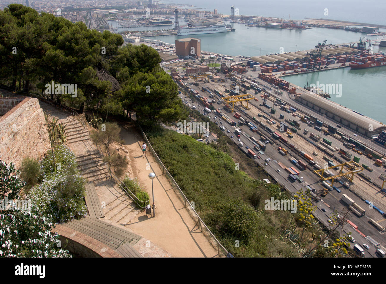 city-harbour-overview-barcelona-spain-hi-res-stock-photography-and