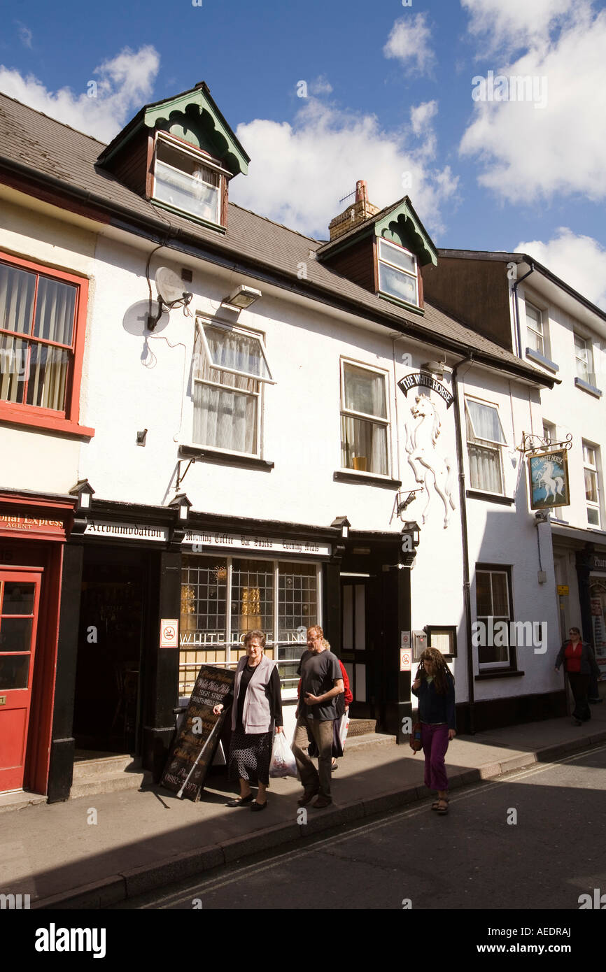UK Wales Powys Builth Wells High Street White Horse Pub only building to benefit from fund after great fire Stock Photo