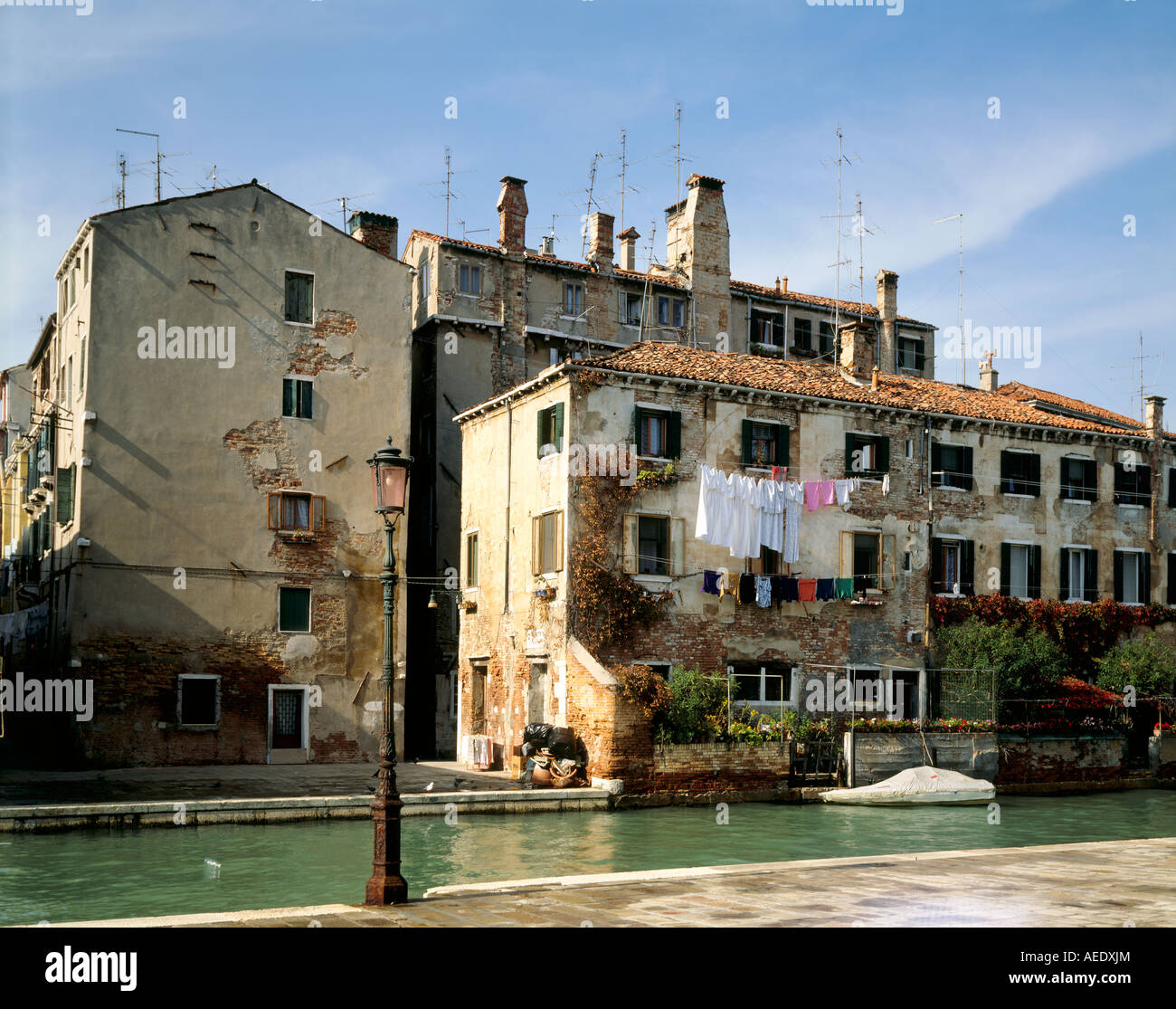 Housing on the Rio dell Arsenale Stock Photo Alamy