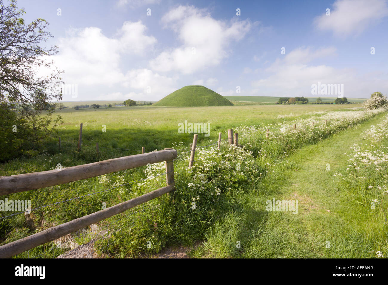 Silbury Hill Wiltshire England UK Stock Photo - Alamy