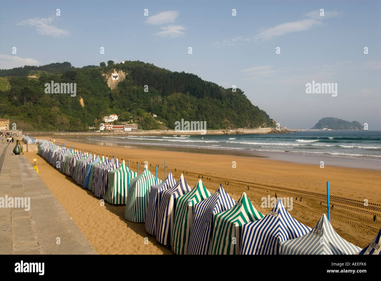 Waterfront and beach of Zarautz, Spain Stock Photo Alamy