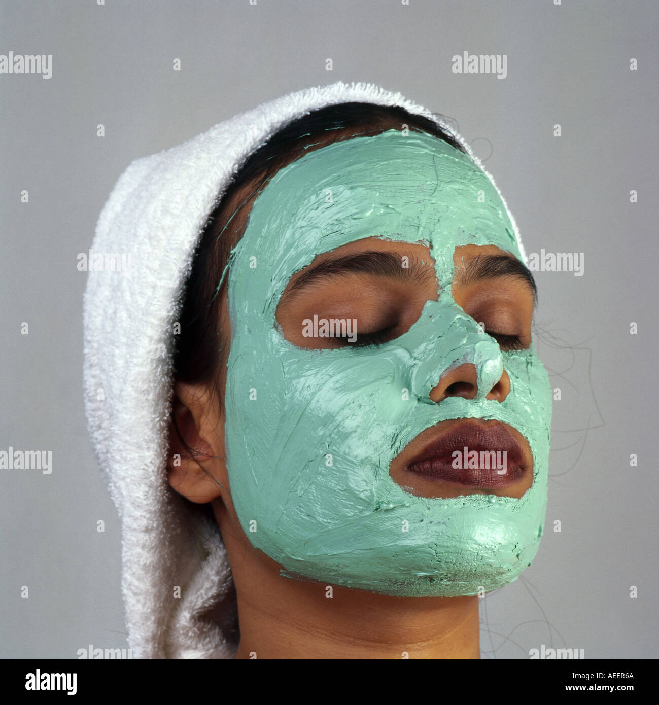 Face mask woman posed hi-res stock photography and images - Alamy