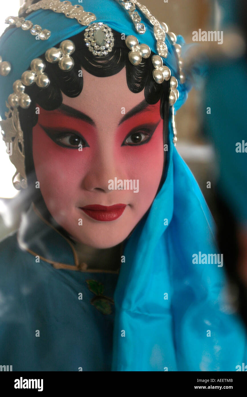 Classical chinese portraiture hi-res stock photography and images - Alamy