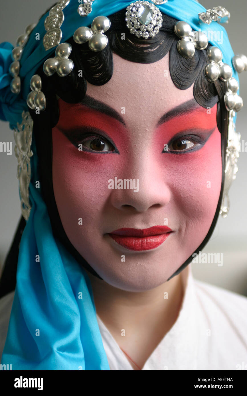 Classical chinese portraiture hi-res stock photography and images - Alamy