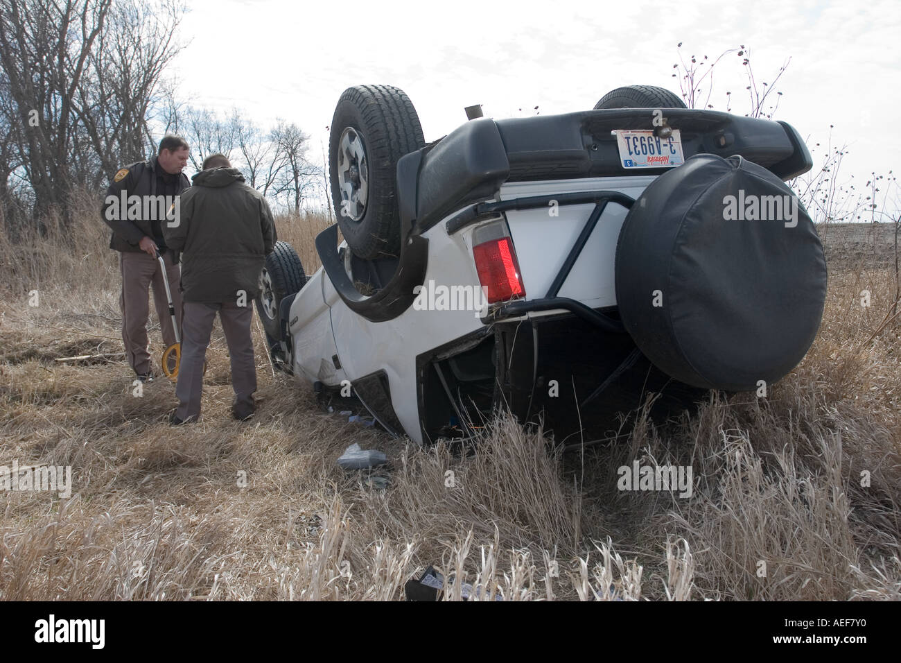 Traffic accident High winds made the driver of the SUV lose control of ...
