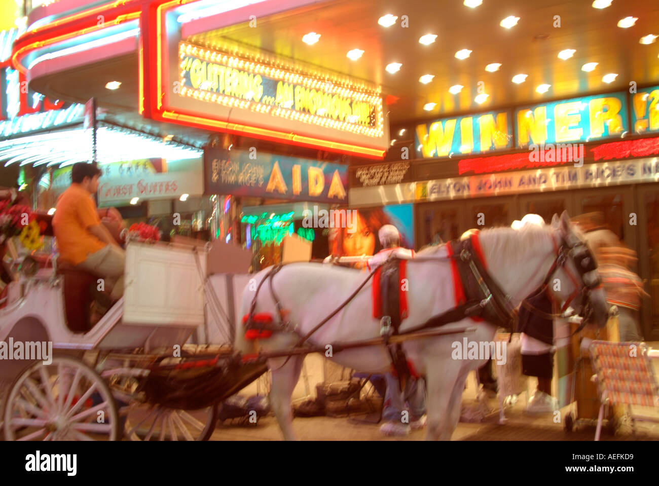 Horse carriage nyc hi-res stock photography and images - Alamy