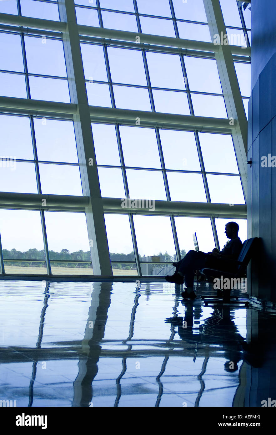 Airport waiting area hi-res stock photography and images - Alamy