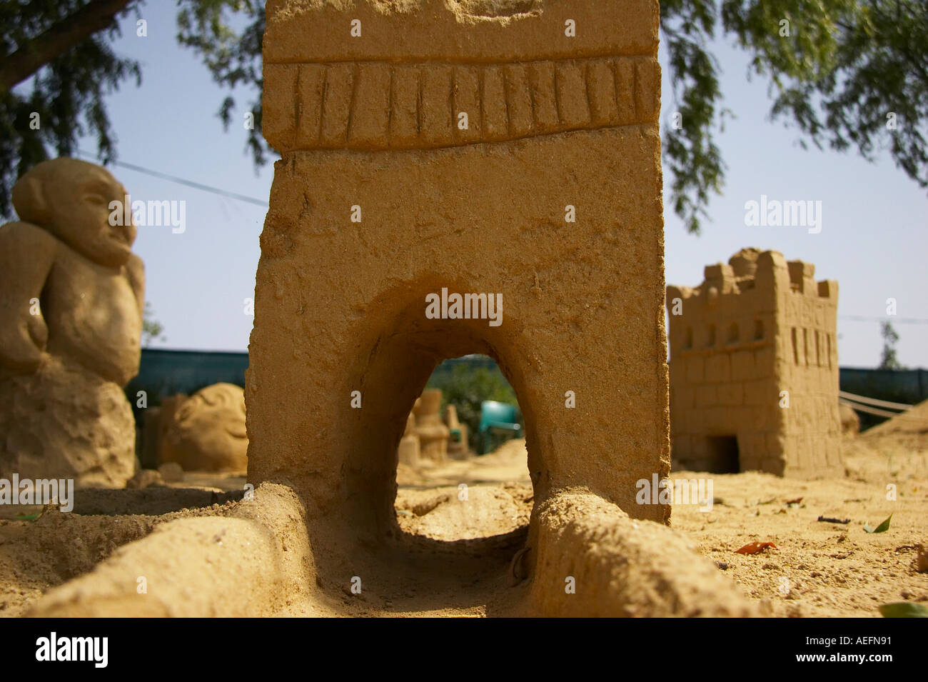 Build sandcastles hi-res stock photography and images - Alamy