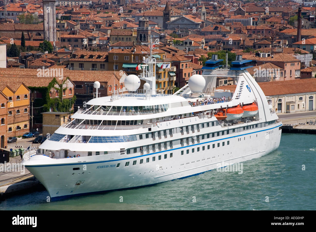 Cruise Ship Seabourn Pride Docked At Stazione Marittima Dorsoduro District Venice Italy Stock Photo Alamy