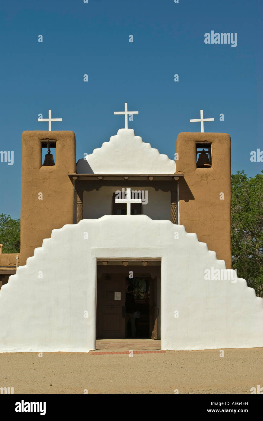 Geronimo james hires stock photography and images Alamy