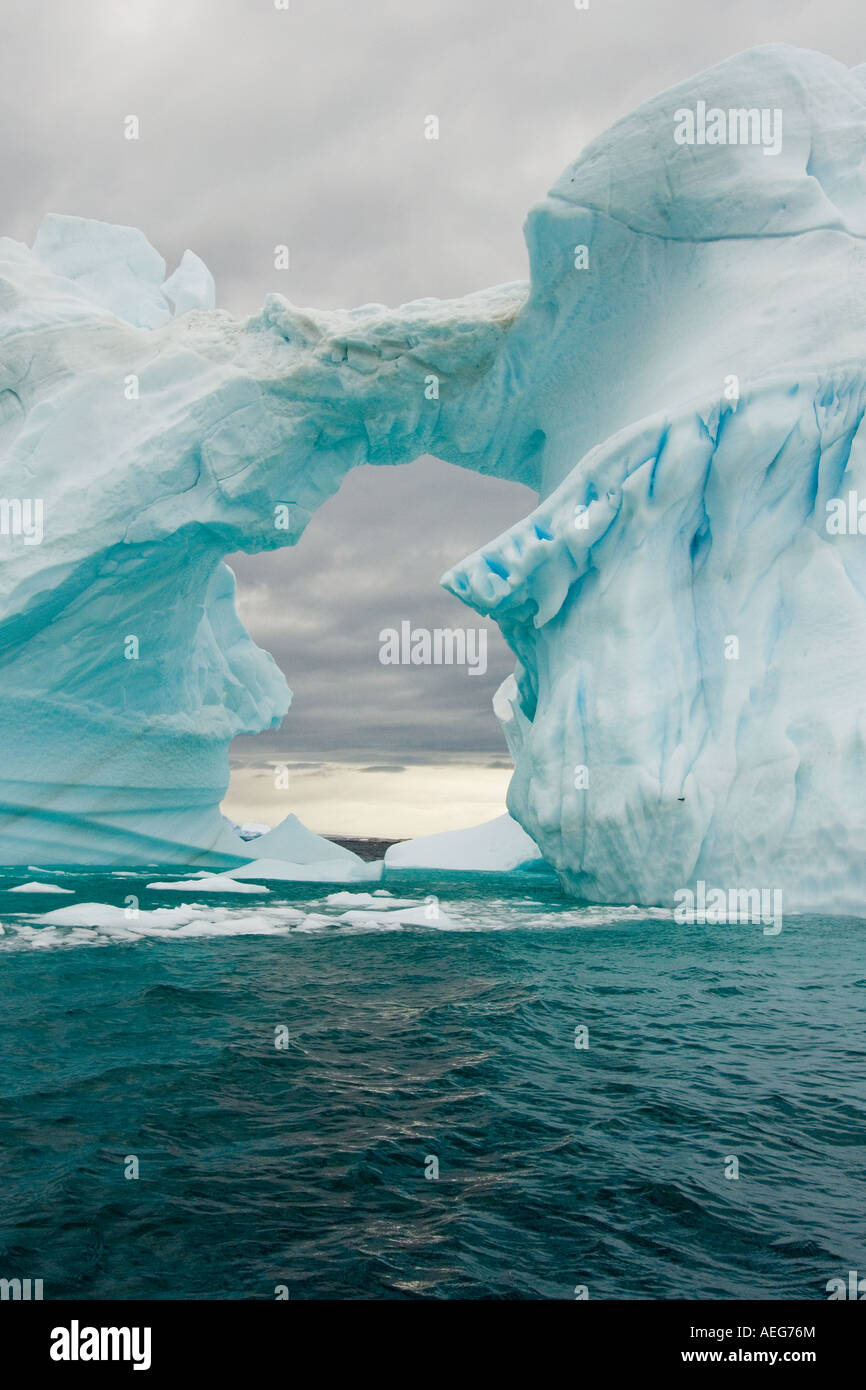 arched-iceberg-floating-off-the-western-antarctic-peninsula-antarctica